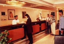 Al Falaj Hotel