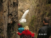 Медовые водопады; вид на первый водопад "Жемчужный" из "Тёщиных ребер"