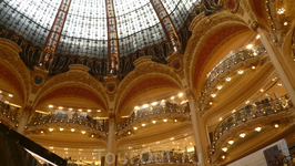 Сентябрь 2012 Paris. Галери Лафайет.