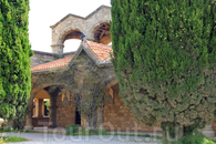 монастырь и церковь Богородицы на горе Филеримос были построены рыцарями в XV веке