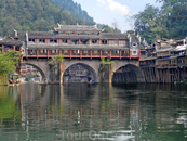 Мост через реку Тоцзян.Город Фэнхуан.