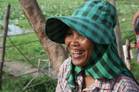 Дружелюбная камбоджийская женщина