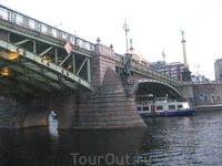 Карлов мост, вид с кораблика. Прогулка по Влтаве