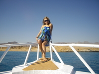 на носу яхты на носу яхты