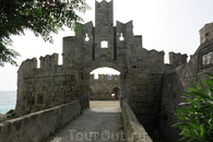 ворота Старого города в Родосе