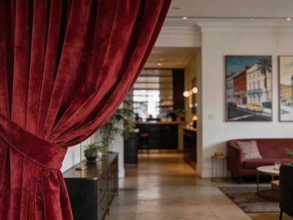 Hotel Indigo Sydney Potts Point впускает в интерьер творческий Сидней TourOut