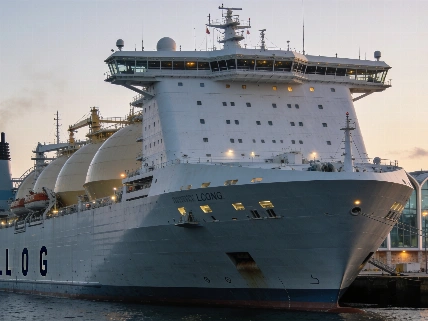 Iona проведет ночь в A Coruña вместо захода в Le Havre TourOut